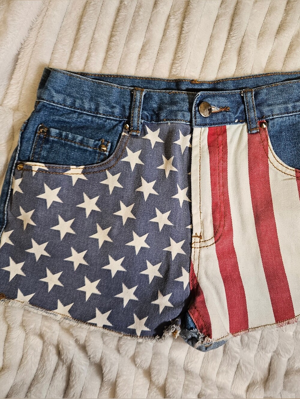 Forever 21 Shorts Womens 27 Blue Cutoff Denim American Flag Raw Hem Red White